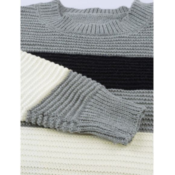 Button Detail Colorblock Sweater - Picture 6 of 9